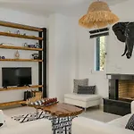 Lourdas Hideaway 빌라 *
