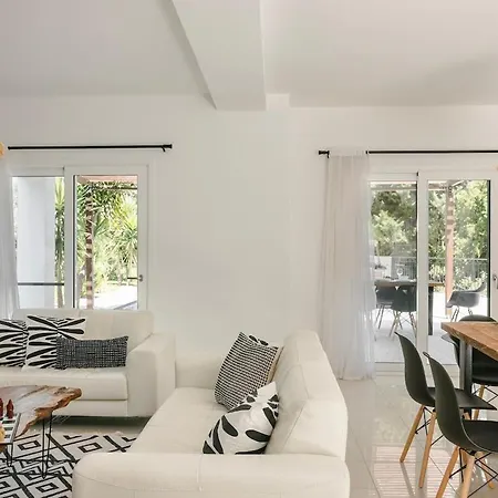 Lourdas Hideaway