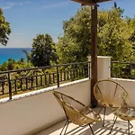 Villa Lourdas Hideaway