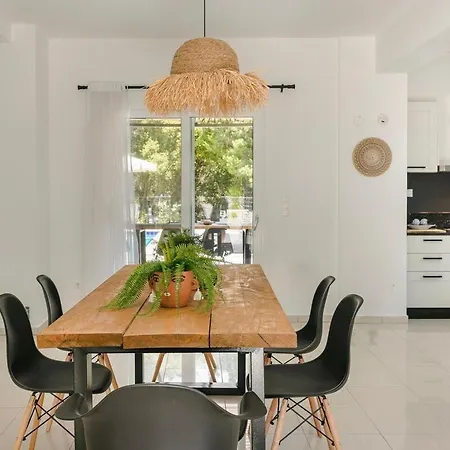 Lourdas Hideaway لورداهاتا