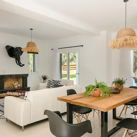 Lourdas Hideaway Villa