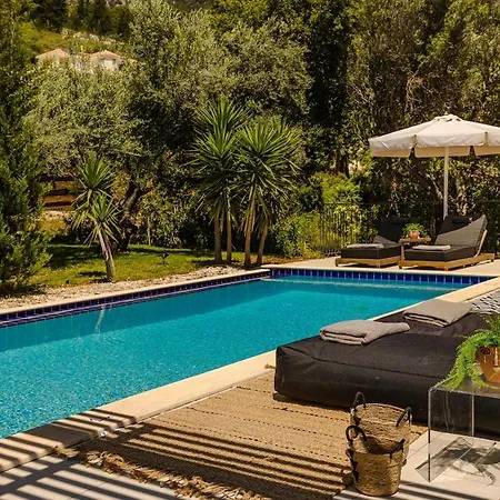 Villa Lourdas Hideaway